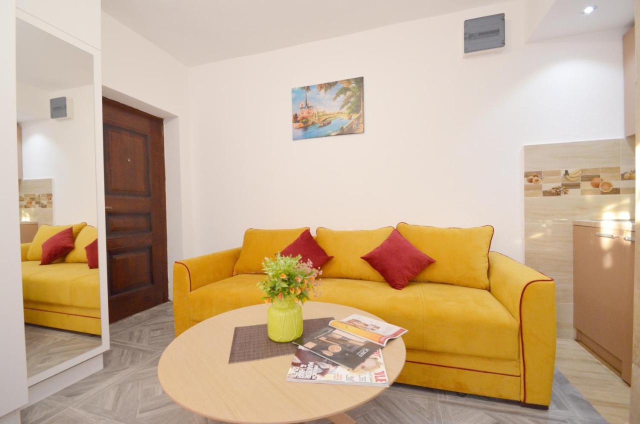 Apartments Lux S Tivat Exterior foto