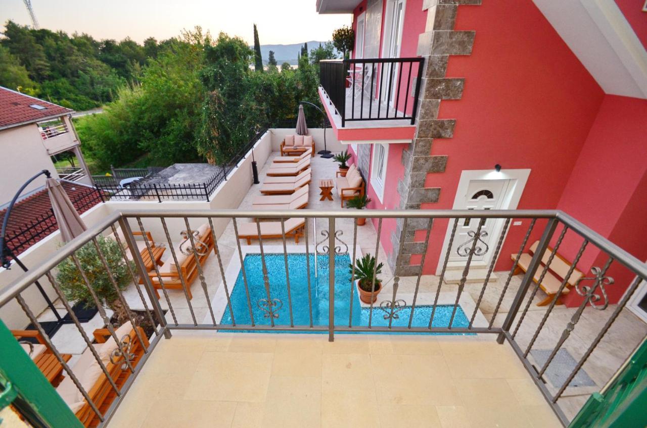 Apartments Lux S Tivat Exterior foto