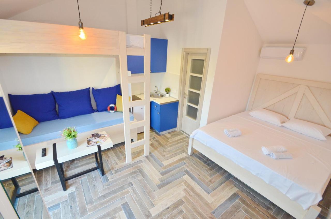 Apartments Lux S Tivat Exterior foto