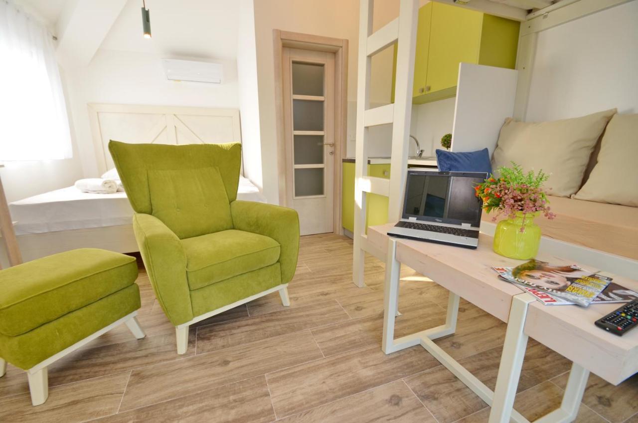 Apartments Lux S Tivat Exterior foto